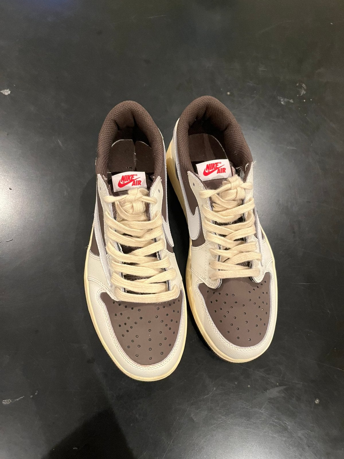 Nike travis scot, Vêtements | Hommes, Enlèvement ou Envoi, Comme neuf, Brun, Chaussures de sport