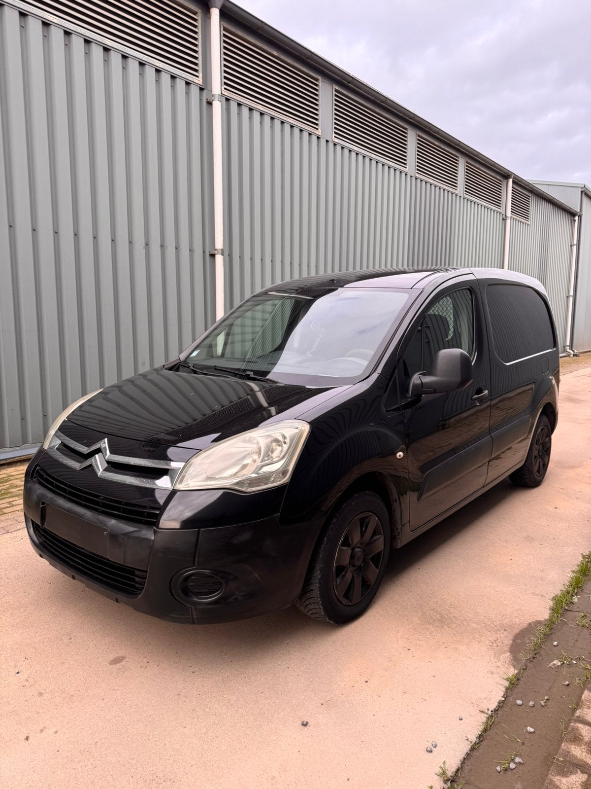 Citroën Berlingo, Autos, Achat, Attache-remorque, Entreprise, https://public.car-pass.be/vhr/8ae79ed1-b894-4e23-b5db-d6d46d428677