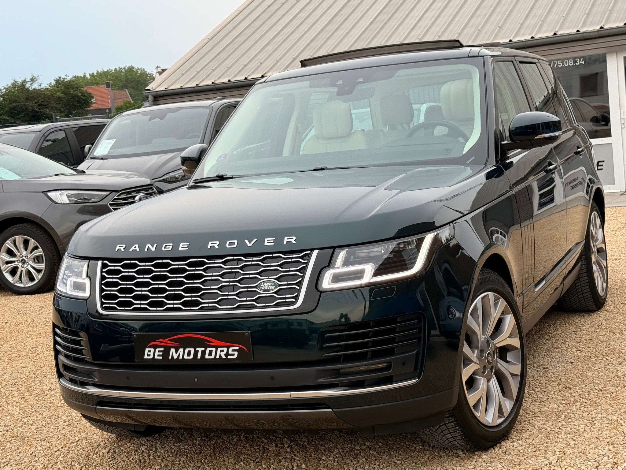 Land Rover Range Rover VOGUE 2.0 P400e PHEV // FULL SERVICE, Auto's, Land Rover, Automaat, Gebruikt, Euro 6, 300 pk