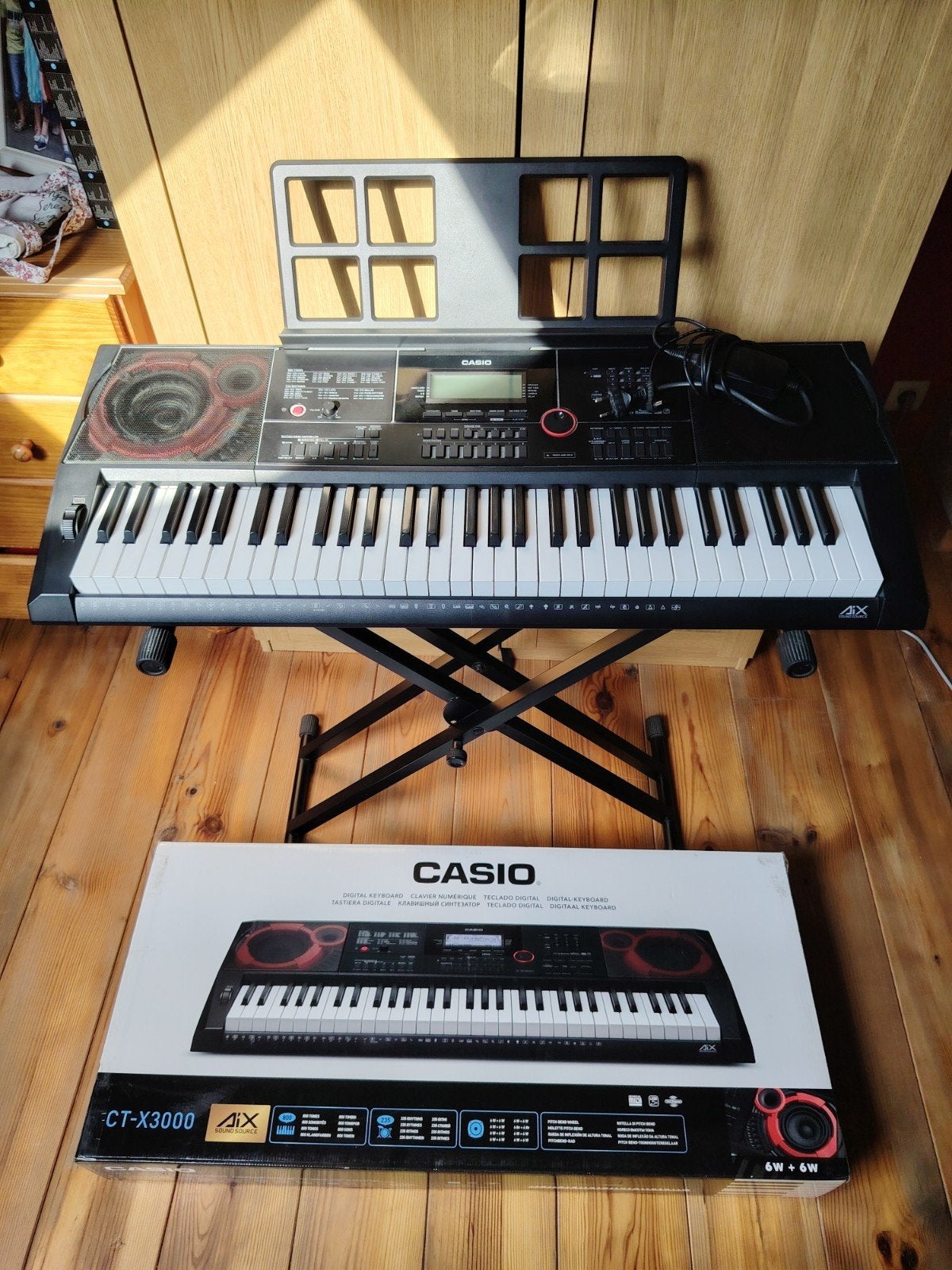 Casio CT-X3000 + trépied Stagg – Excellent état, Muziek en Instrumenten, Keyboards, Ophalen of Verzenden, Casio
