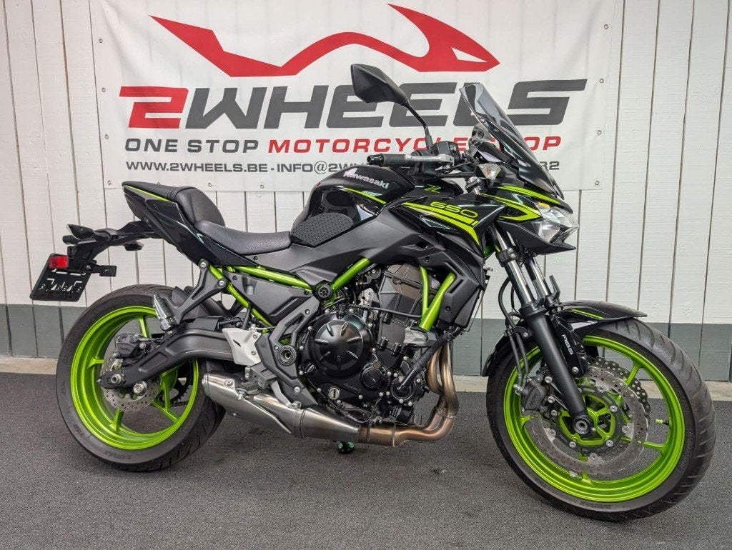 KAWASAKI Z650, Motoren, Motoren | Kawasaki, 2 cilinders, Motorrijbewijs A, Traction Control, Handgeschakeld