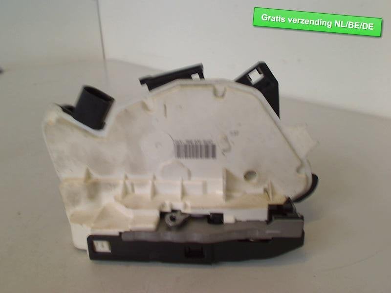 SERRURE DE PORTE ARRIÈRE DROITE Tiguan (5N1 / 2), Volkswagen, Volkswagen AG, Utilisé, Kundenbetreuung@volkswagen.de