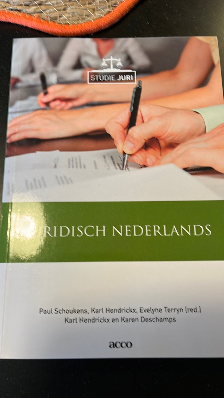 2 boeken juridisch schrijven, Boeken, Ophalen of Verzenden, Zo goed als nieuw