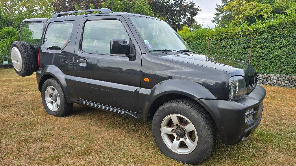 SUZUKI JIMNY 1.3i JLX X-Citement 29.516km, Autos, Euro 5, Achat, 63 kW, 2 places