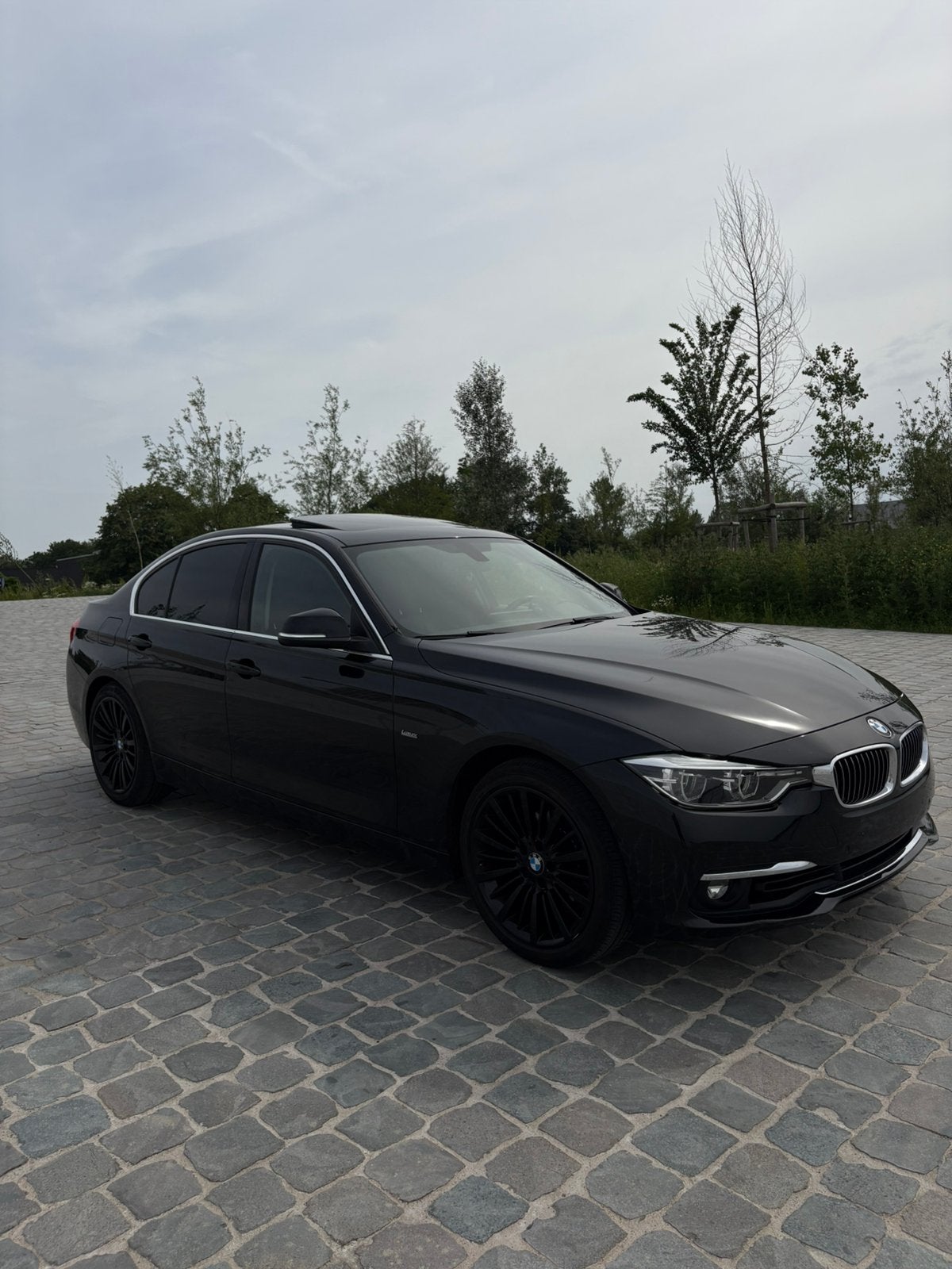 Bmw 318i full option 110000 km!, Autos, Cuir, Achat, Euro 6, Carnet d'entretien