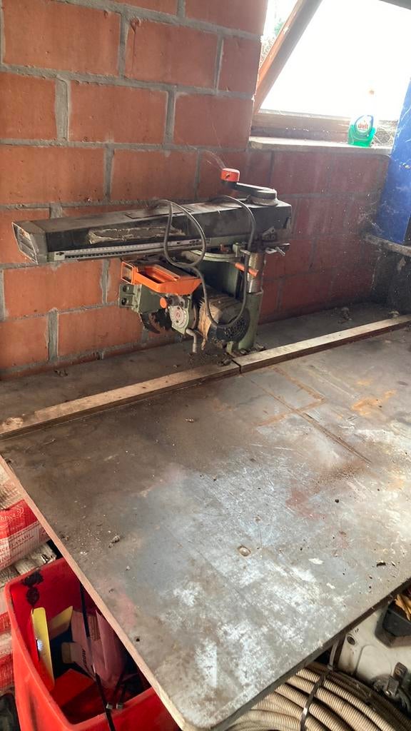 Zaagmachine . De walt, Doe-het-zelf en Bouw, Werkbanken, Ophalen, Gebruikt