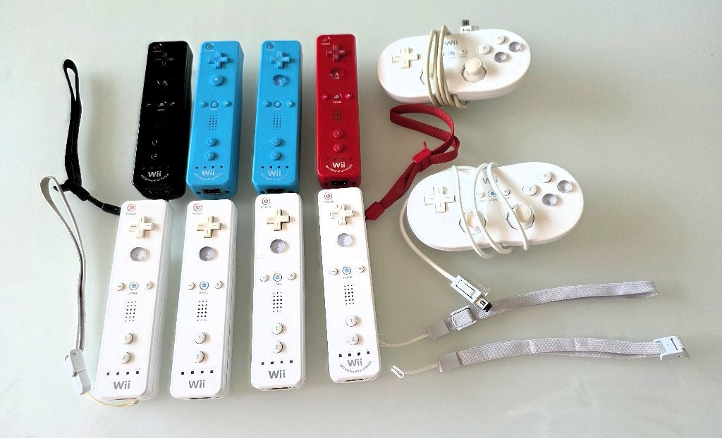Wii controllers , nunchucks en motion plus adapter, Games en Spelcomputers, Games | Nintendo Wii, Ophalen of Verzenden