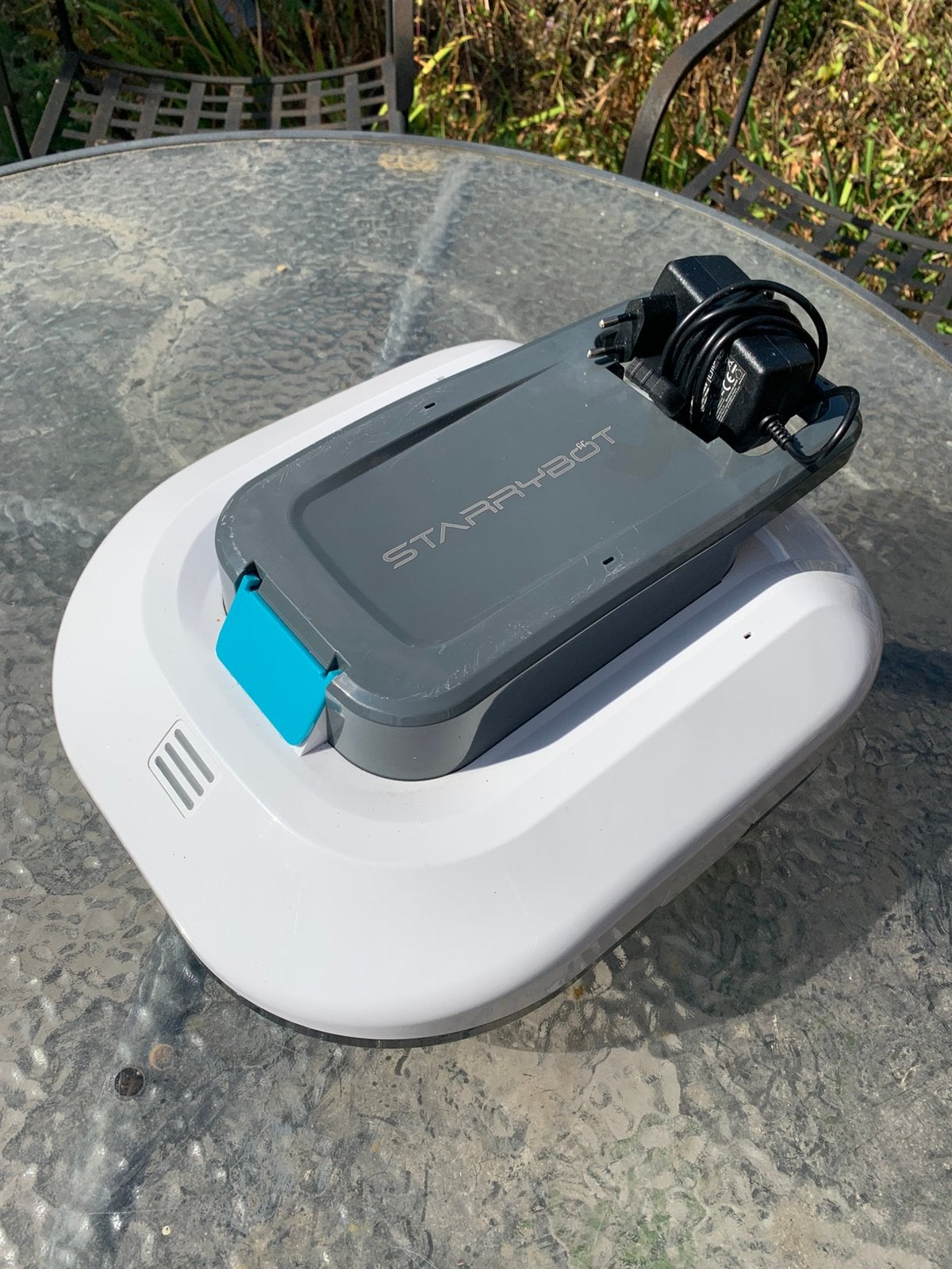 Aspirateur de piscine sans fil, Enlèvement, Utilisé