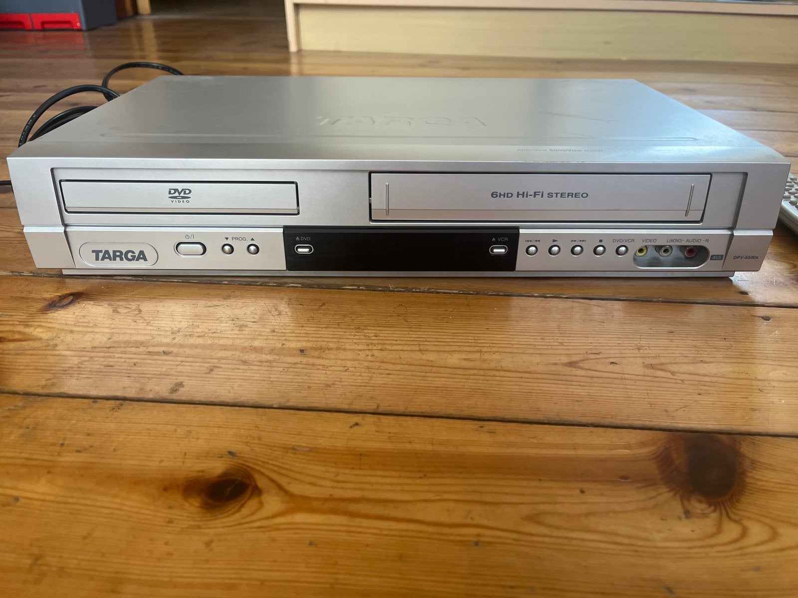Magnétoscope VHS / DVD Targa DPV-5500x + Télécommande, TV, Hi-fi & Vidéo, Lecteurs DVD, Comme neuf, Lecteur DVD, Enlèvement ou Envoi