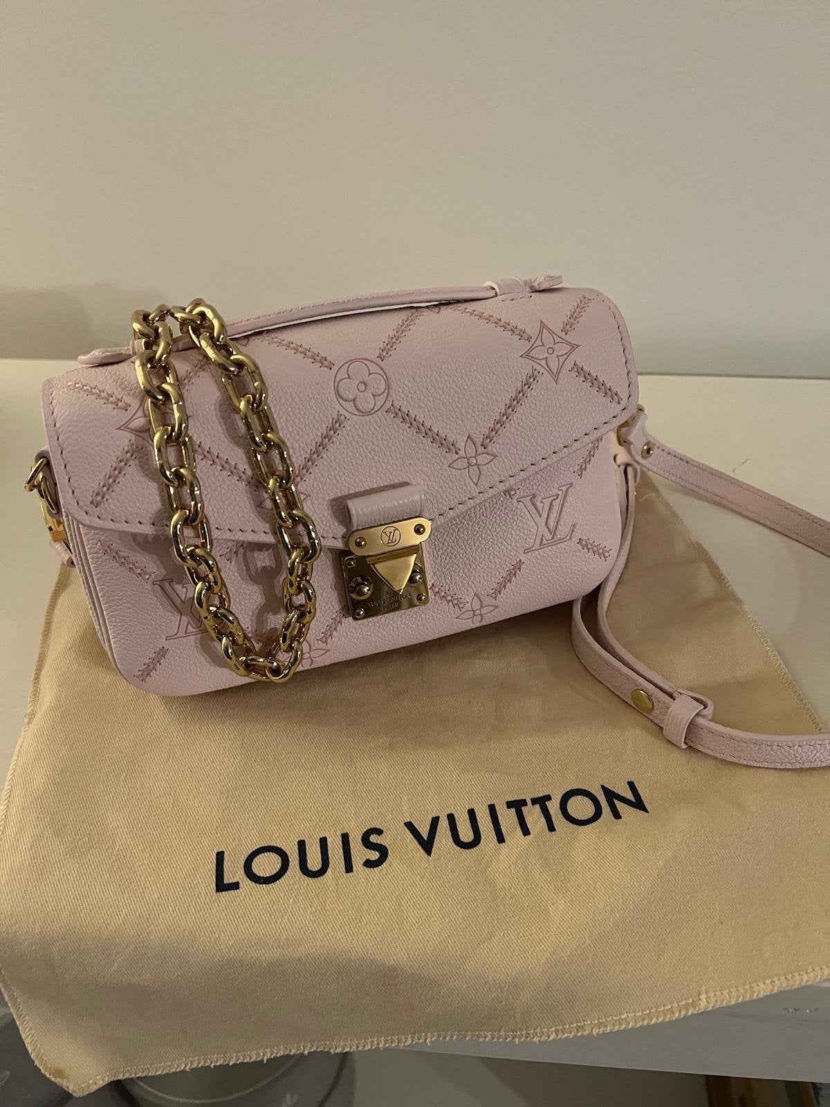 Sac à main Louis Vuitton « Pochette Métis East-West », Bijoux, Sacs & Beauté, Enlèvement, Comme neuf, Sac à main