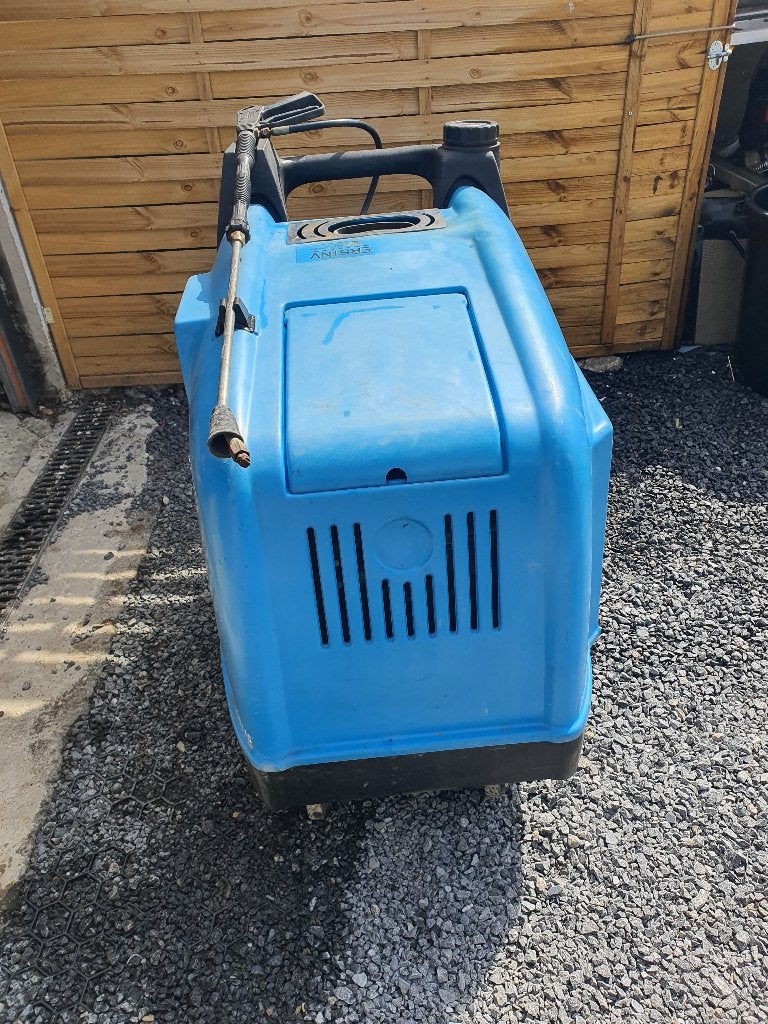 Akio - 200/15 - Eau chaude professionnelle 200 bar 400v, Enlèvement, Comme neuf, Autres types