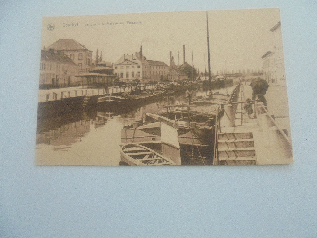 kortrijk - de leie en de vismarkt, Collections, Enlèvement ou Envoi, 1920 à 1940, Non affranchie, Flandre Occidentale