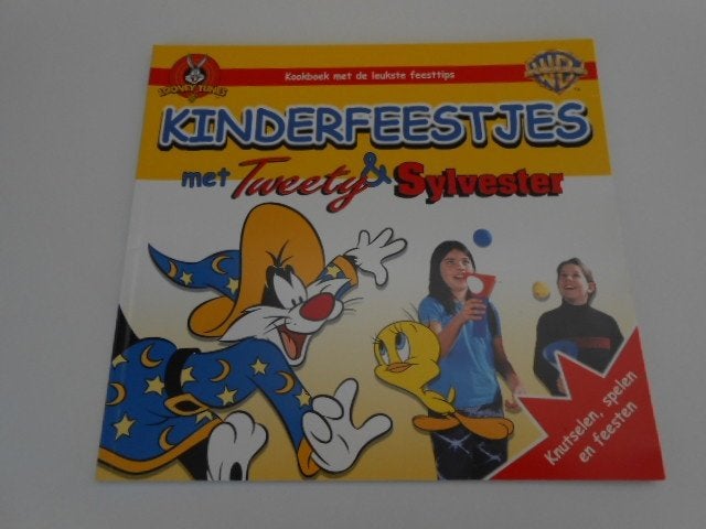 kinderfeestjes met Tweety en Sylvester kookboek, Non-fictie, Jongen of Meisje, Ophalen of Verzenden, Zo goed als nieuw