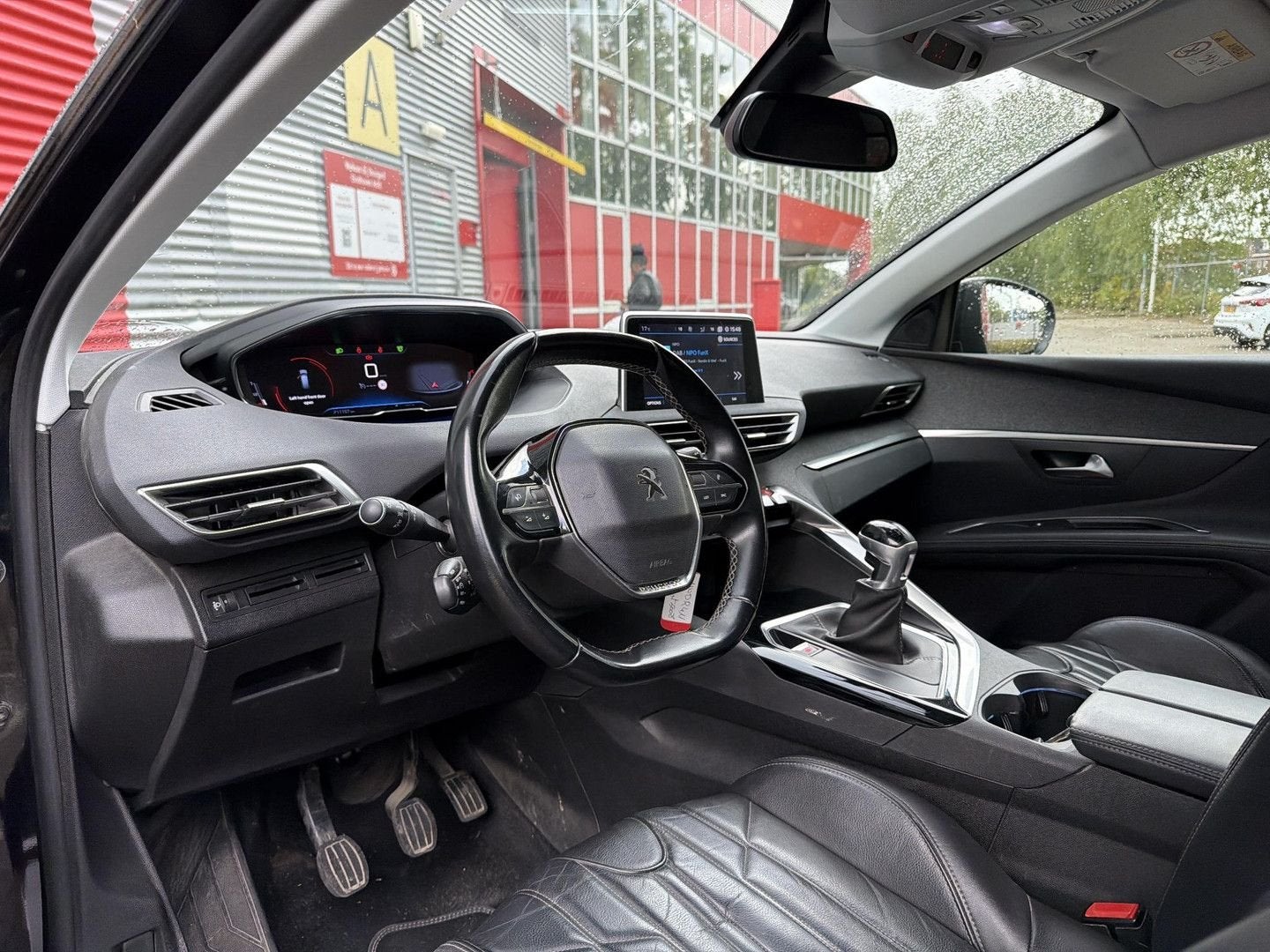 Peugeot 5008 1.5 BlueHDI Allure Pack Business | € 8.200,- NE, Auto's, Parkeersensor, Zwart, SUV of Terreinwagen, Te koop