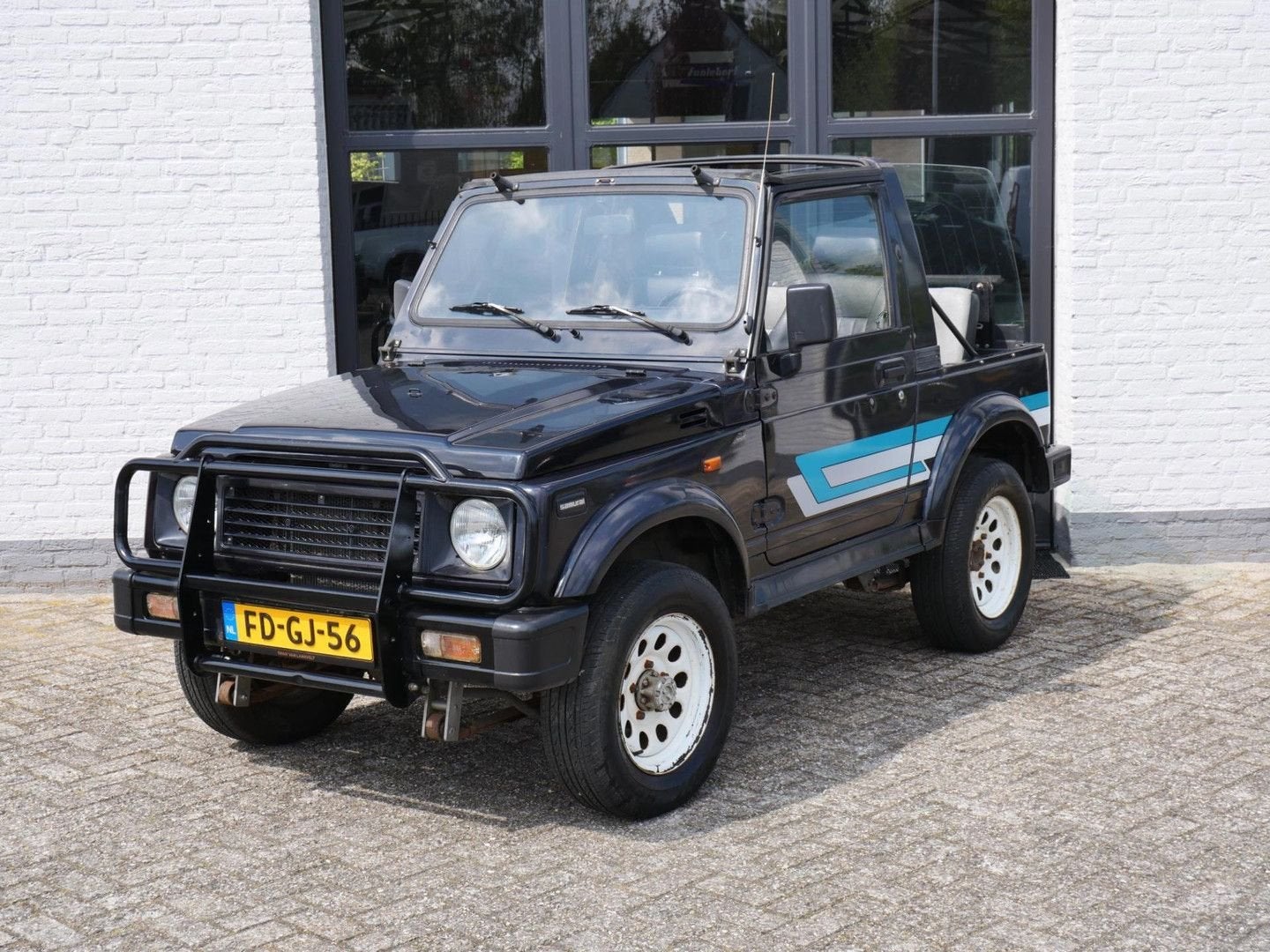 Suzuki Samurai 4x4 1.3 Cabrio met Hard top 4 persoons, Zwart, Cabriolet, Zwart, Bedrijf