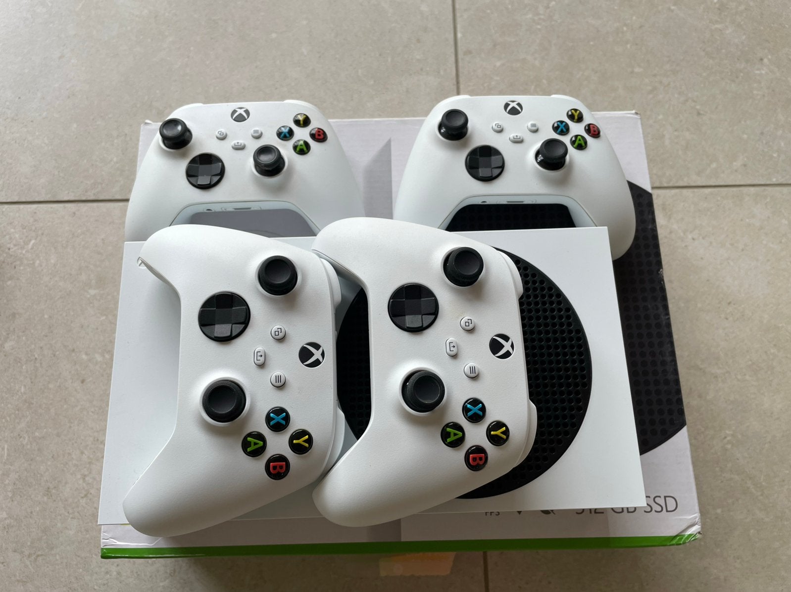 Xbox Series S (Zeer Goede Staat) + 2 controllers+(2 GRATIS!), Games en Spelcomputers, Ophalen, Zo goed als nieuw, Xbox Series S