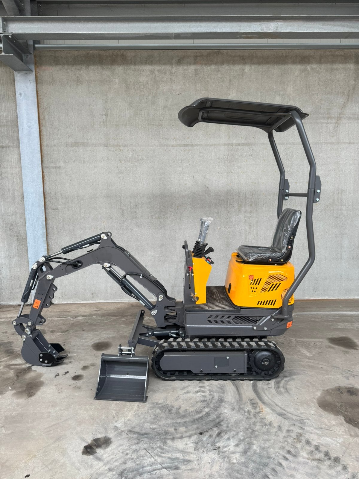 700kg Minigraver | Giekzwenk | incl extra bakken ZOMERACTIE, Ophalen, Graafmachine