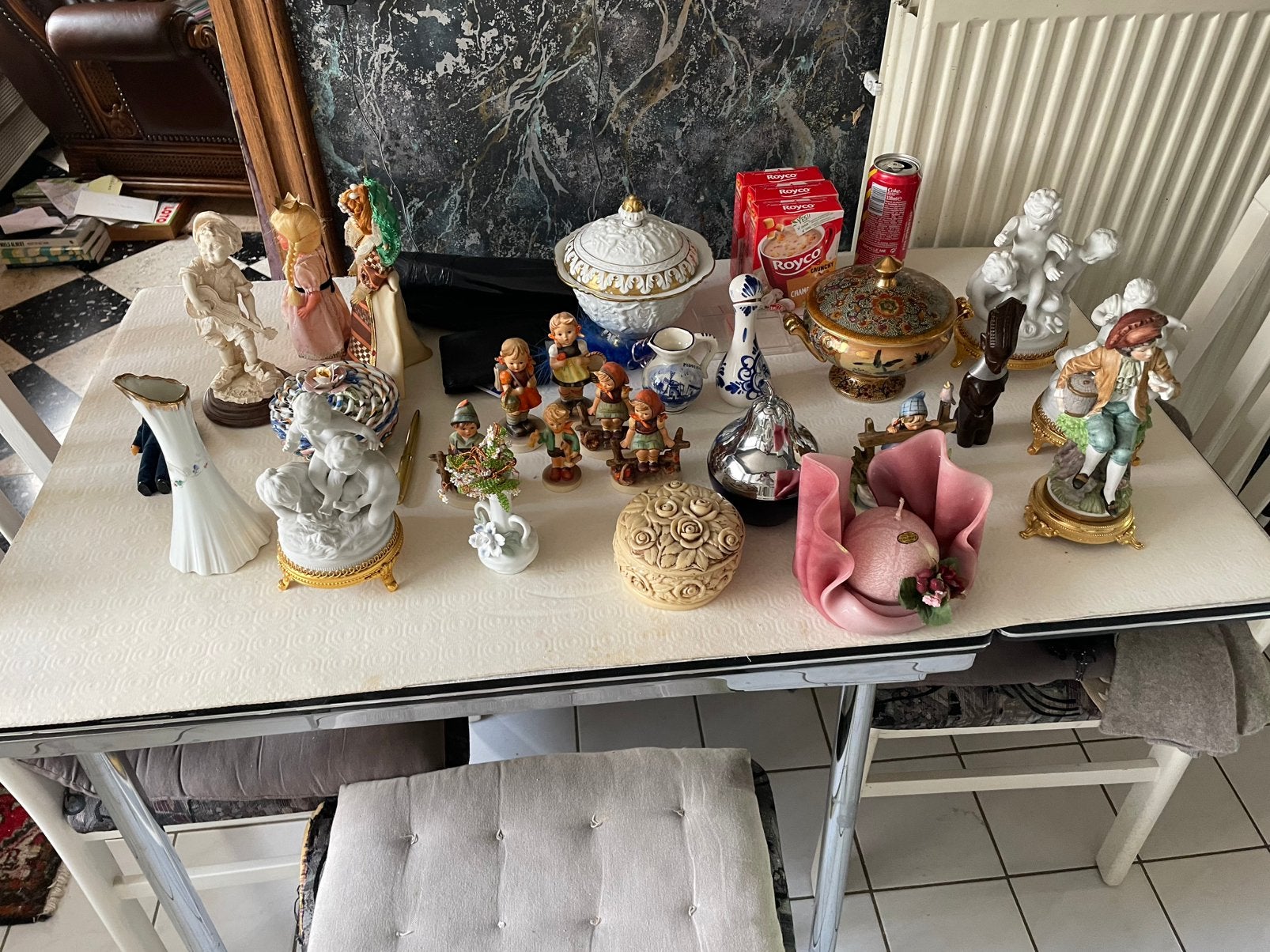 Porseleinen beeldjes, Ophalen, Zo goed als nieuw