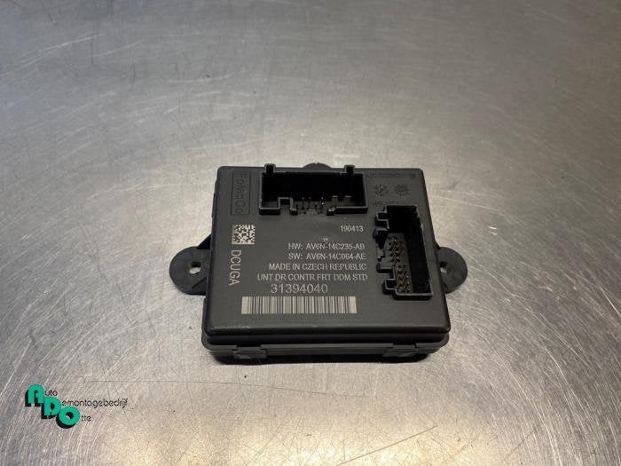 Module verrouillage central des portes d'un Volvo V40 (V40 1, Autos : Pièces & Accessoires, -, 3 mois de garantie, -, -