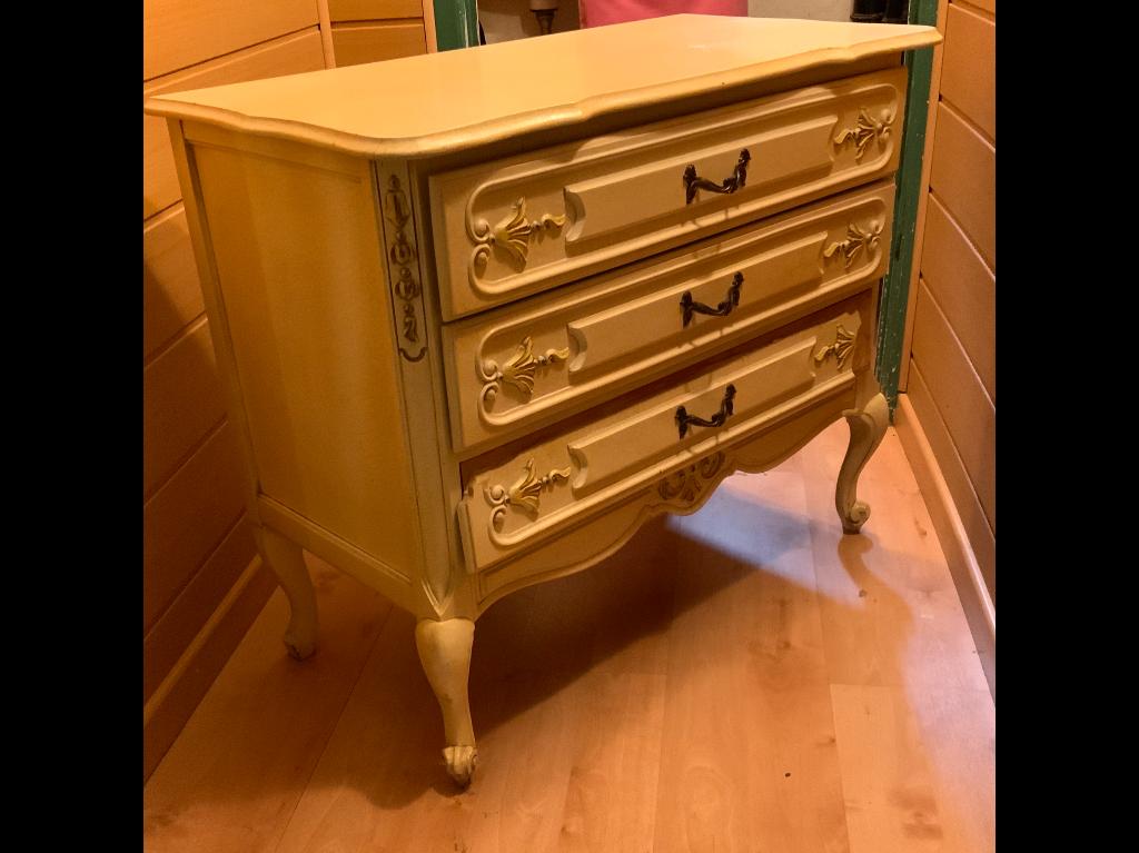 Commode de style provincial français, Ophalen