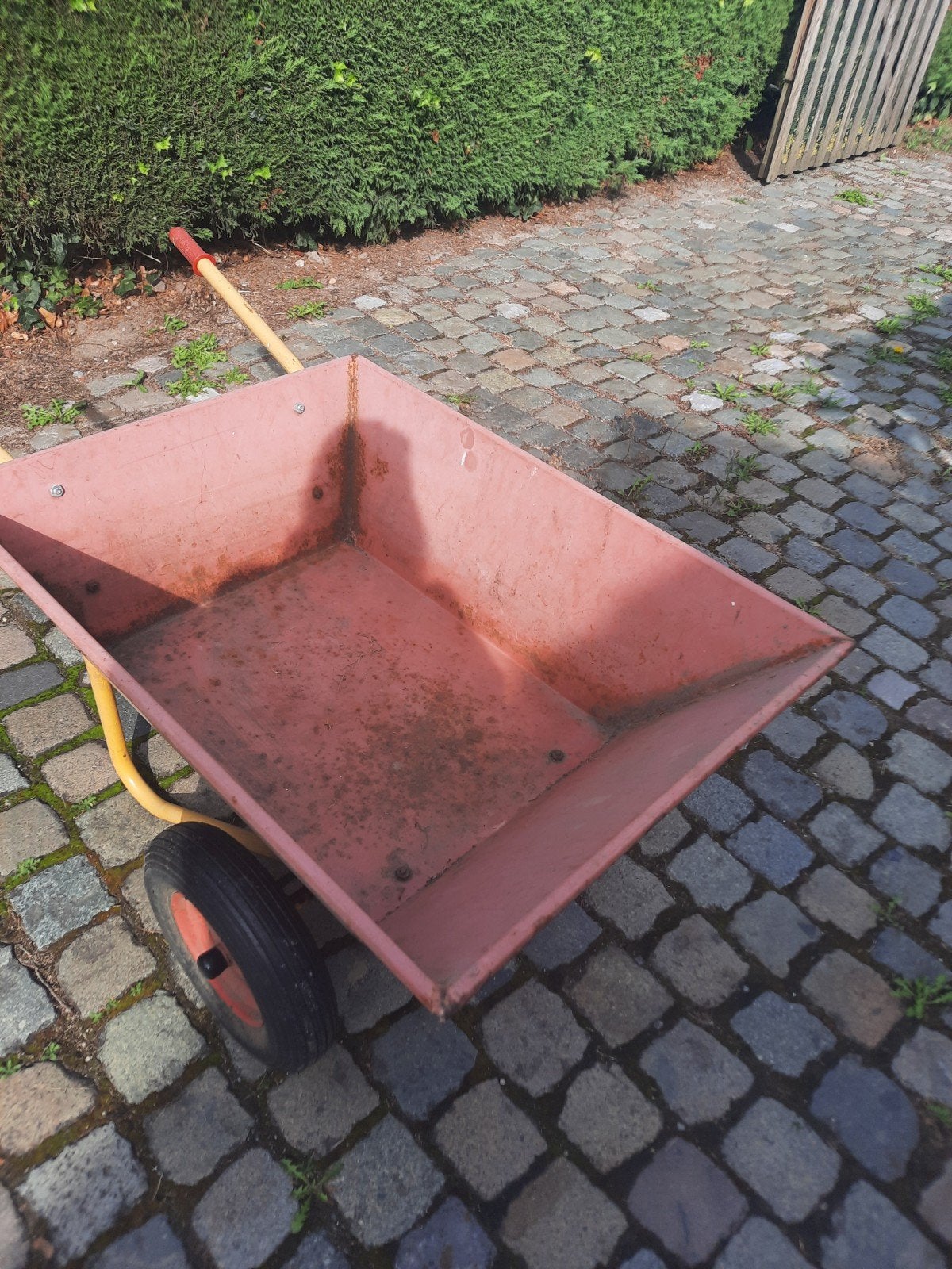 Kruiwagen. Af te halen Koekelare., Tuin en Terras, Ophalen