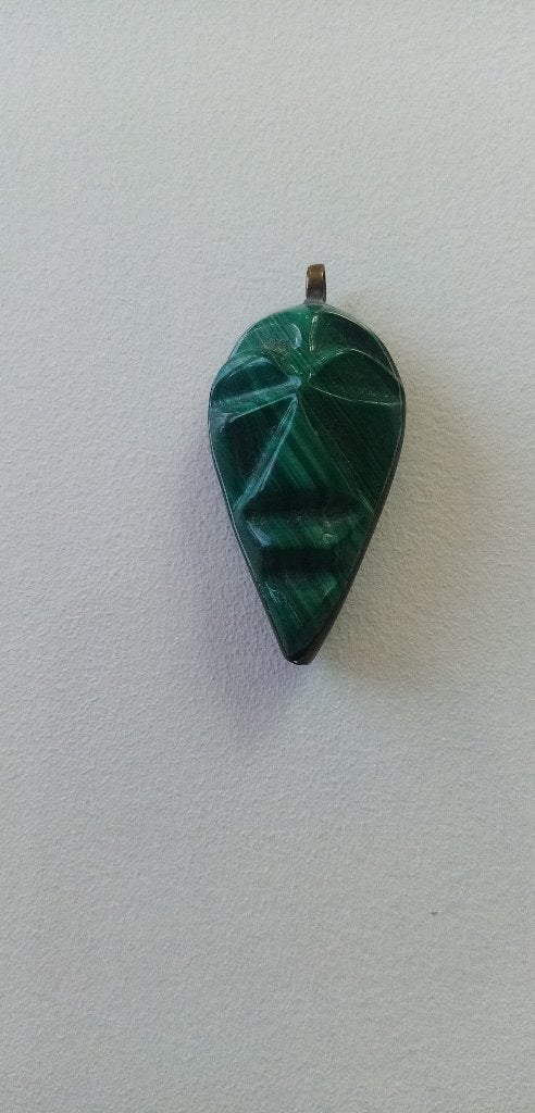 Pendentif vraie malachite masque africain, Autres couleurs, Autres représentations, Comme neuf, Enlèvement