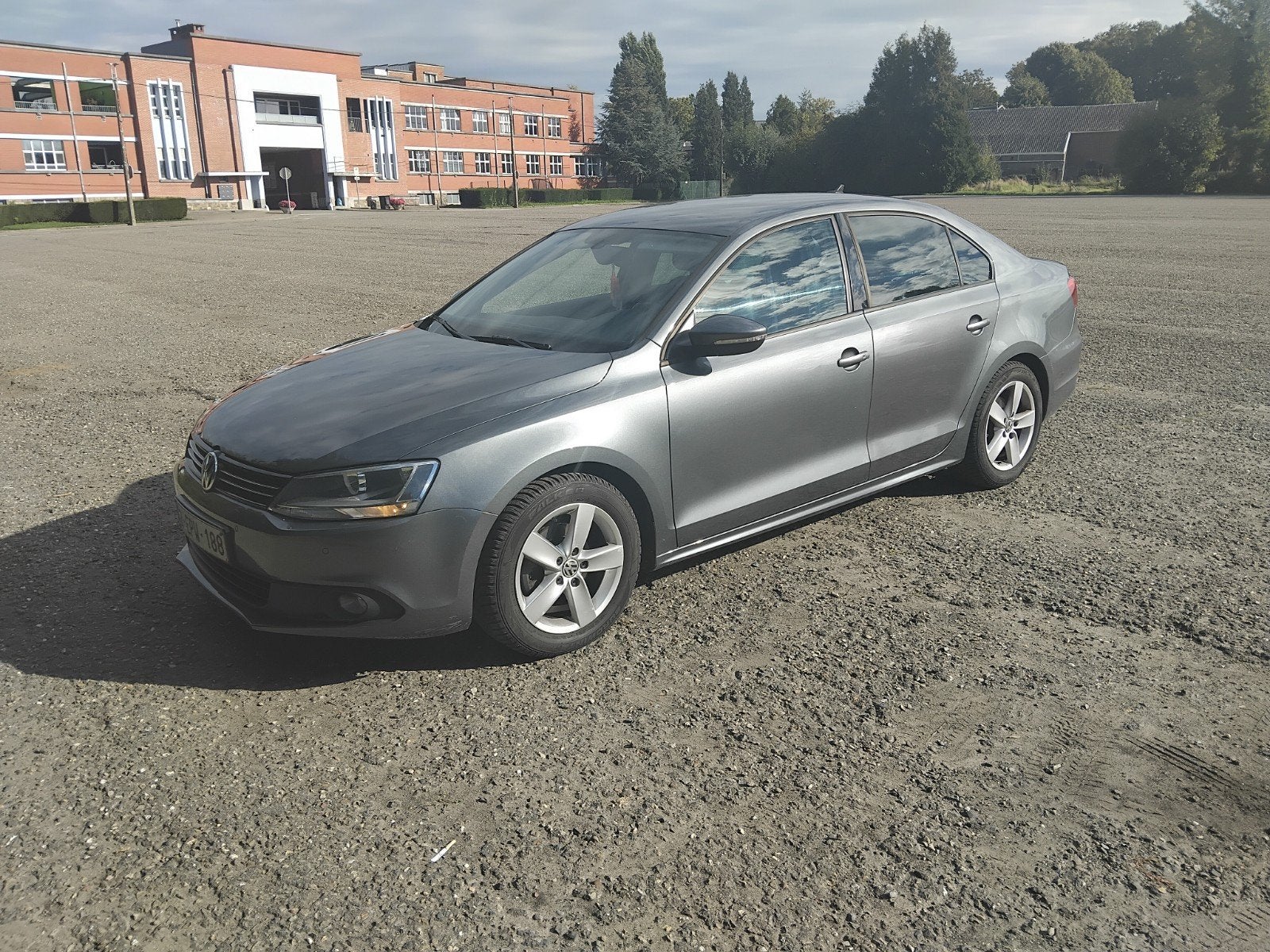 vw jetta 1600tdi prêt à immatriculée, Achat, 4 portes, Noir, Particulier