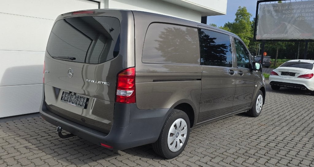 Mercedes Vito 114cdi Bluetec *Dubbelcabine/5Zitpl*, Auto's, Voorwielaandrijving, Dealer onderhouden, Stof, Mercedes-Benz