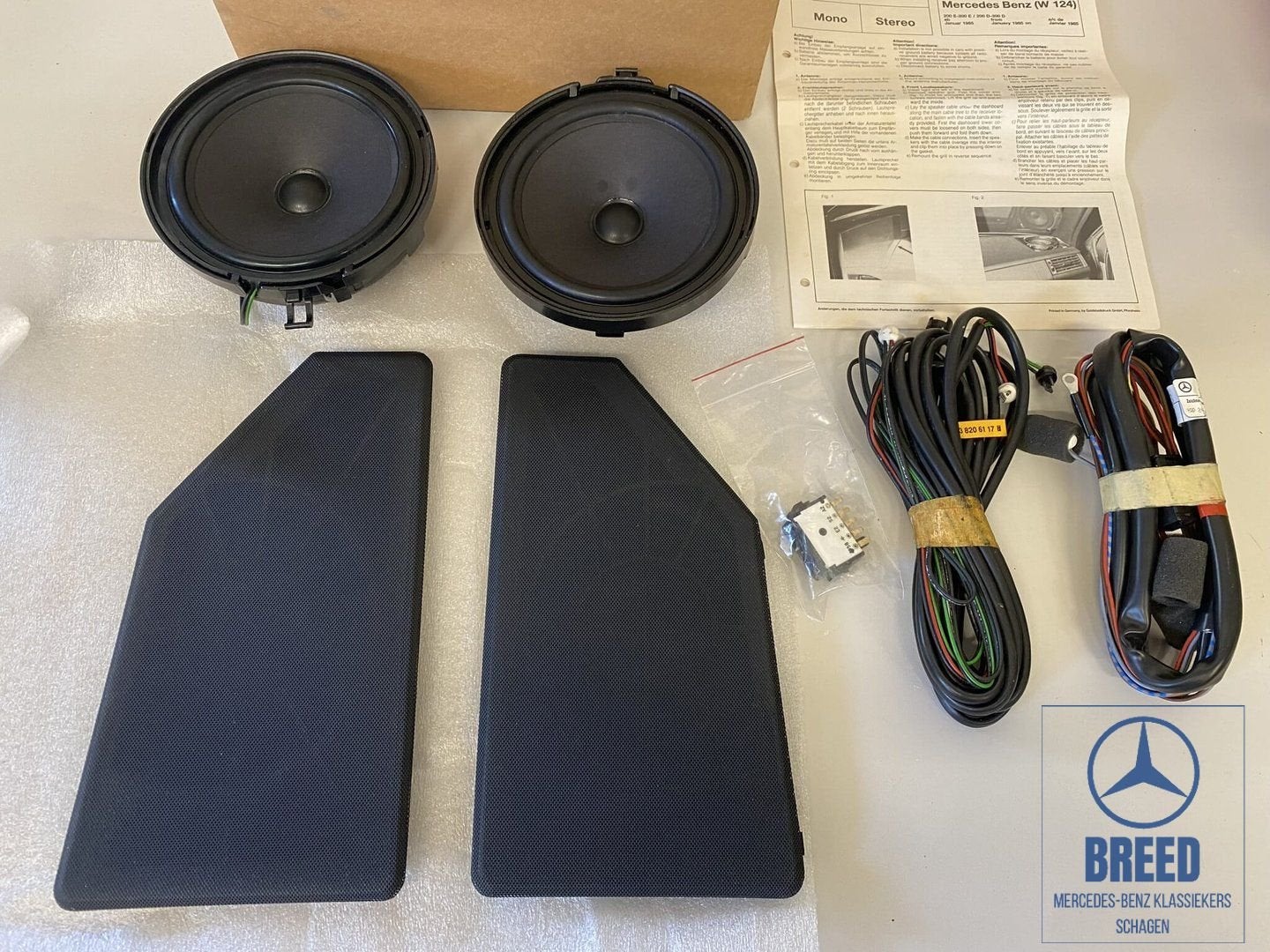 NOS inbouwset luidsprekers achter voor Mercedes-Benz W124, Auto diversen, Autoradio's, Ophalen of Verzenden, -, -, -