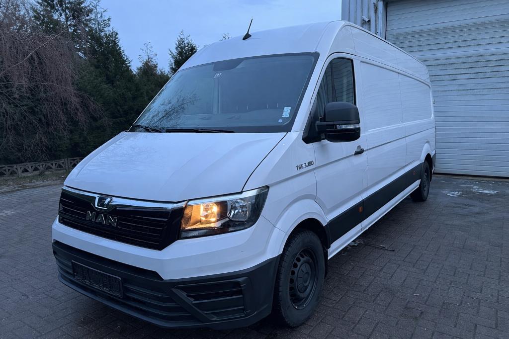 SOLD/VENDU/VERKAUFT MAN TGE 2.0TDI 3.180 177PK L4H3 Location, Autos, Camionnettes & Utilitaires, Achat, Euro 6, 3 places, Noir