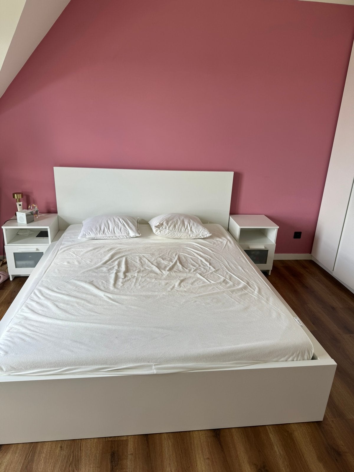 Bed Ikea, Queen size, Comme neuf, Enlèvement, 200 cm