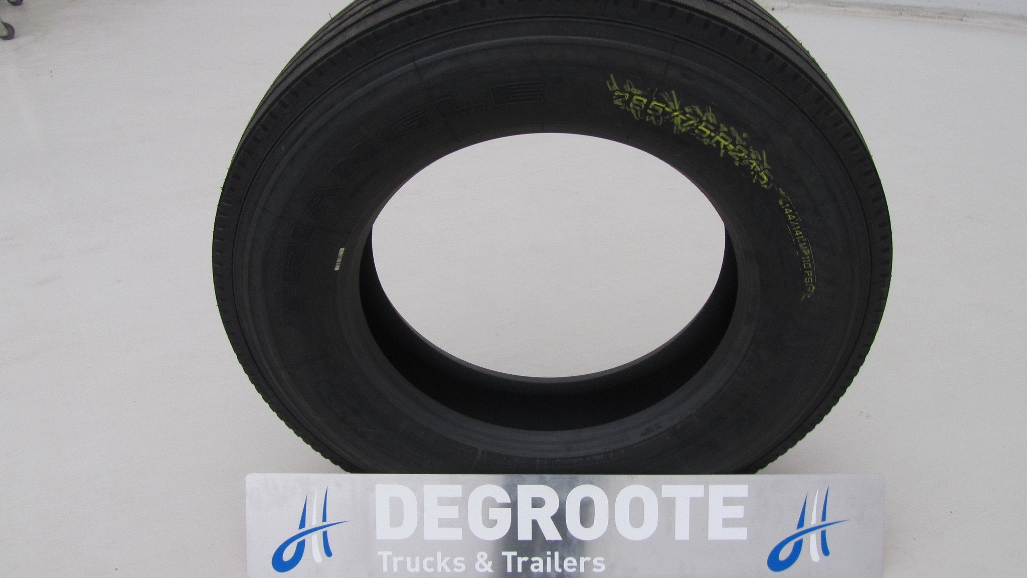 Diversen Banden Triangle TR696 285/75 R24,5, Utilisé, Autres marques, Autres pièces automobiles