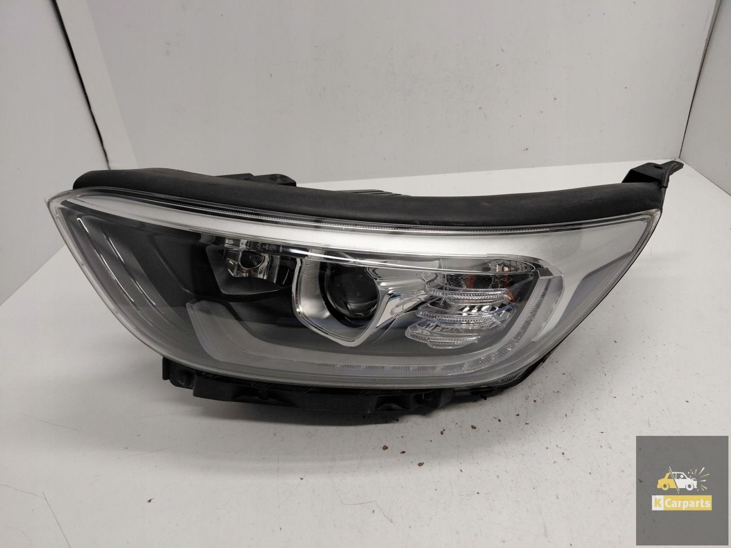 KIA Stonic LED lens linkerlamp Ideaal, Heolleung-ro 12
06797  Seoul, Info@kia.com, Kia Corporation, Gebruikt