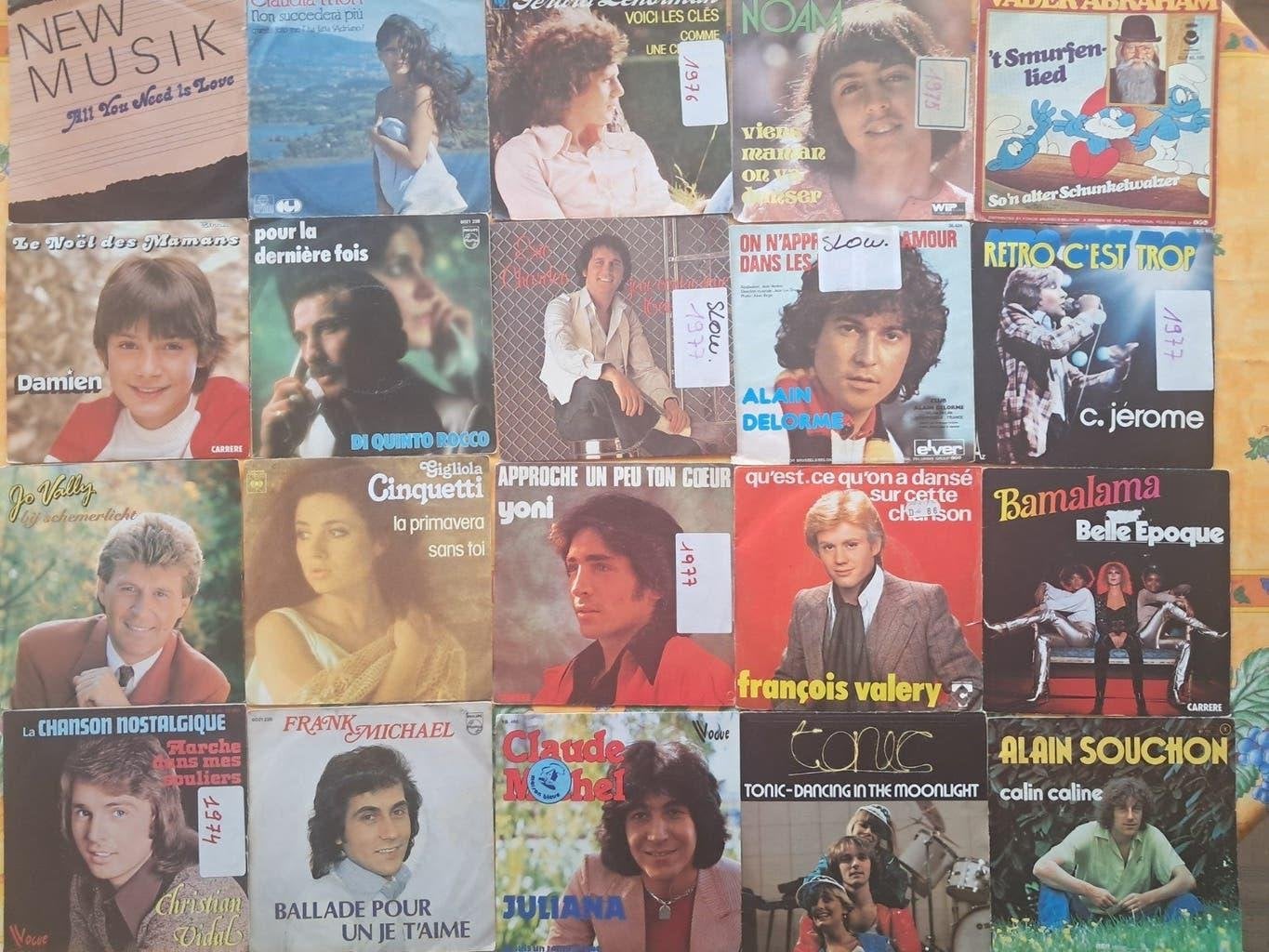 50 Singles en très bon état, Enlèvement