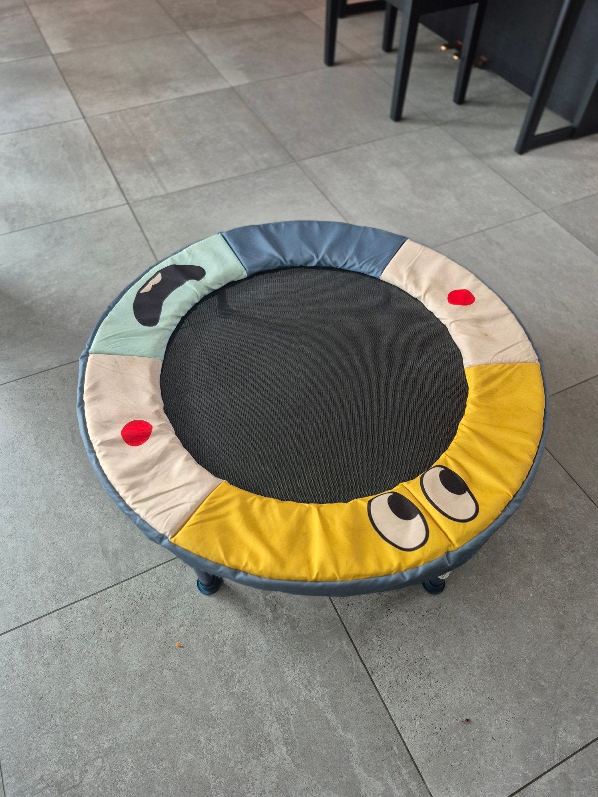 Trampoline de petite taille, Enfants & Bébés, Enlèvement