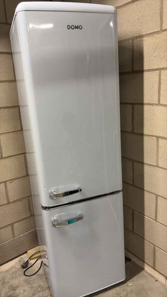 Domo frigo-congélateur, Avec compartiment congélateur, 160 cm ou plus, Enlèvement, Utilisé