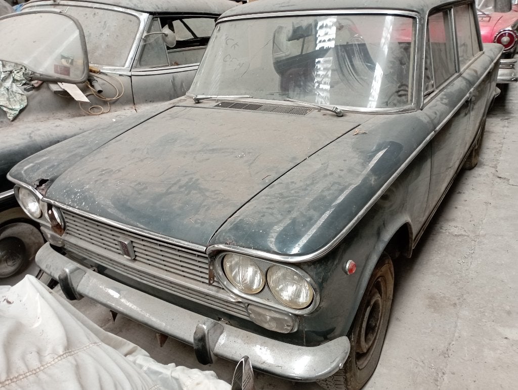 FIAT 2 STUKS OLDTIMER SPOTPRIJS, 4 deurs, Achterwielaandrijving, Handgeschakeld, Particulier