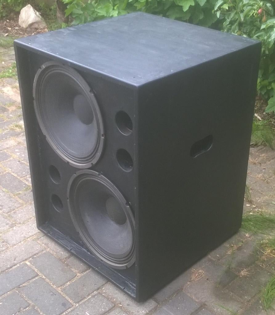 Subs 400 - 800 Watt dubbel 15 inch, 2 stuks, Overige merken, Subwoofer, Refurbished, Ophalen of Verzenden