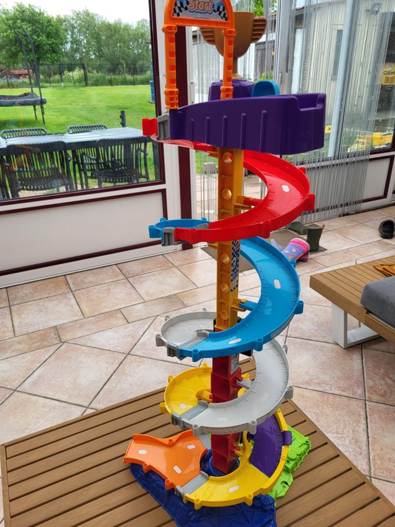 Vtech Toet toet auto´s Tornado stuntpark, Kinderen en Baby's, Ophalen, Gebruikt, Handmatig, Racebaan