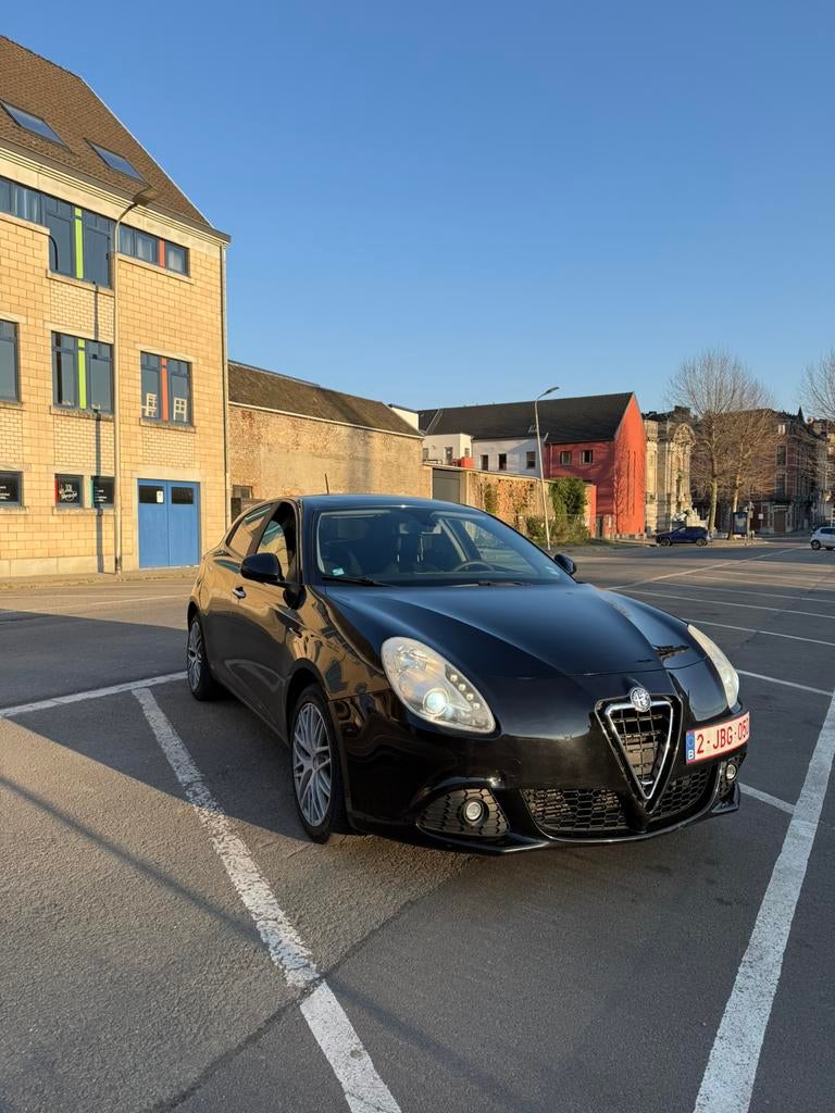 Alfa Romeo Giulietta 1.6Jtdm 105ch (212.500km), Autos, Alfa Romeo, Achat, Diesel, Particulier, Giulietta