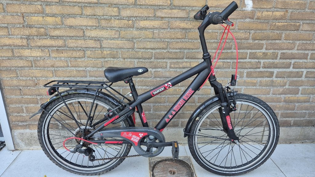 Als nieuw Jongensfiets “ DANGER”  x 22 inch -prima staat, Fietsen en Brommers, Ophalen, Zo goed als nieuw, 22 inch, DANGER