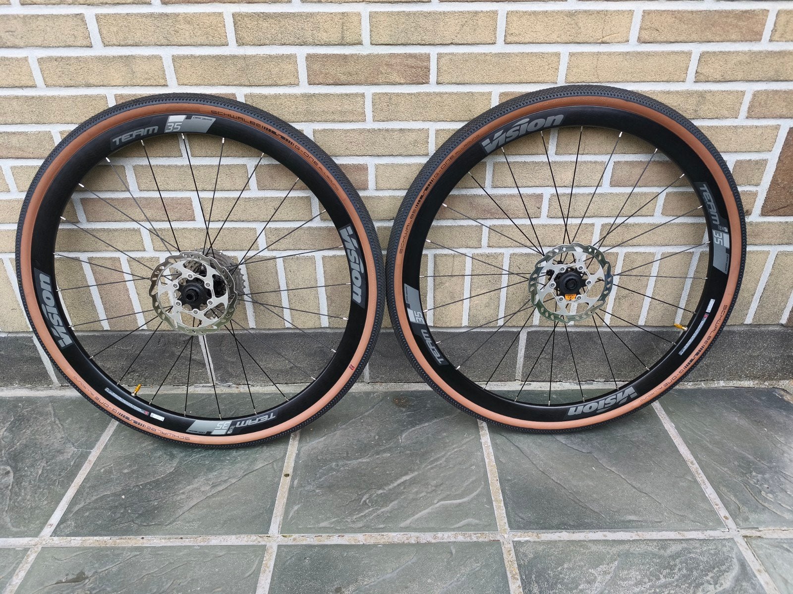 roues à gravier à disque Vision Team 35 à vendre., Enlèvement