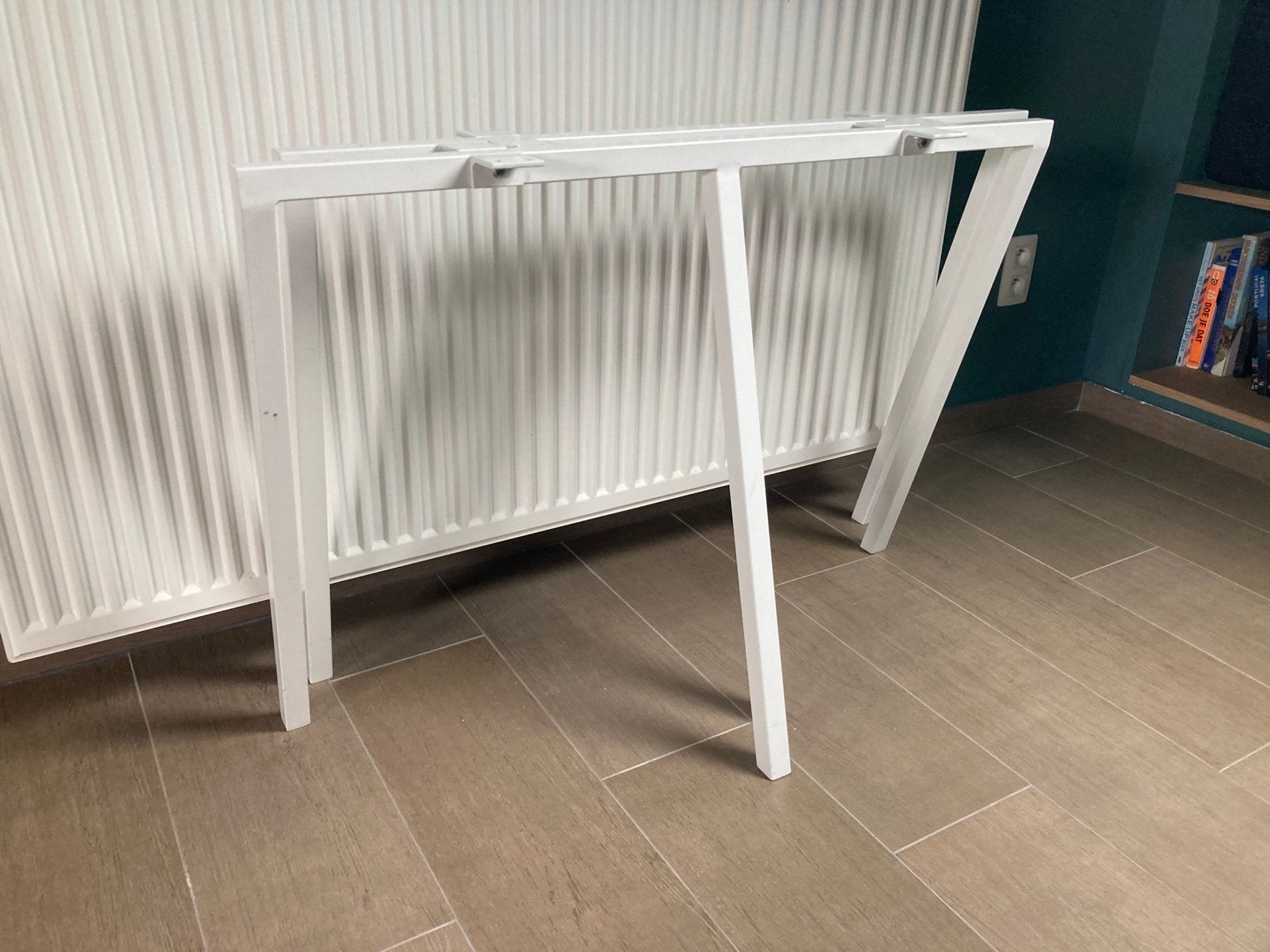 Hay loop stand tafelpoten wit, Ophalen, Gebruikt, 50 tot 100 cm