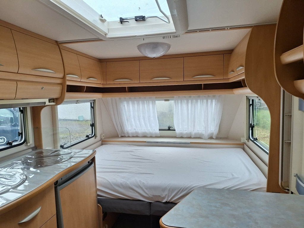 Caravane Fendt Saphir 496 G 2003 - 5 couchages et auvent, Caravans en Kamperen, Caravans, Particulier, Fendt, Luifel, Tot en met 5