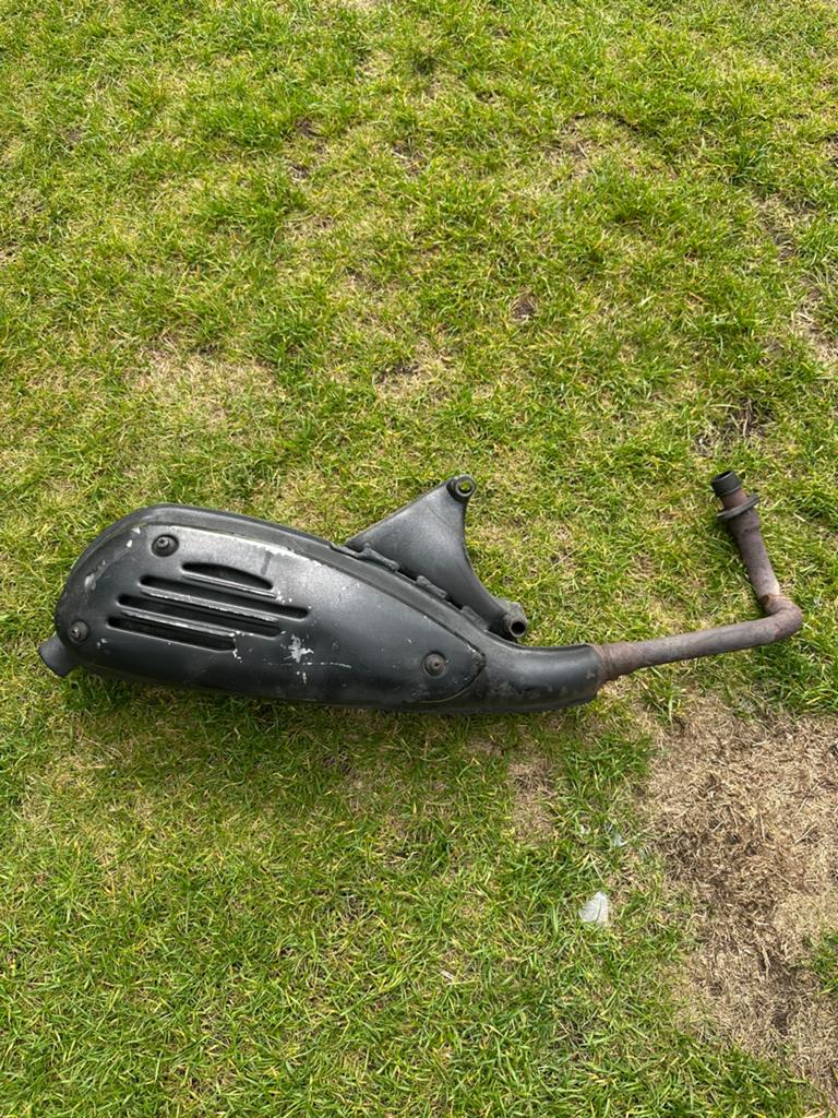 Origineel uitlaat piaggio, Ophalen, Zo goed als nieuw, Uitlaat, Piaggio