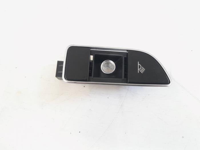 Binnenverlichting achter van een Audi A8, Gebruikt, -, -, -