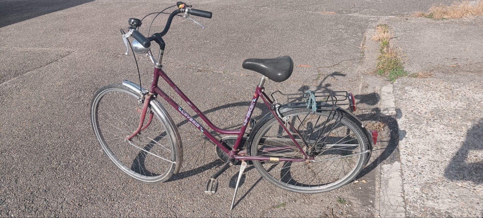 Damesfiets, Ophalen