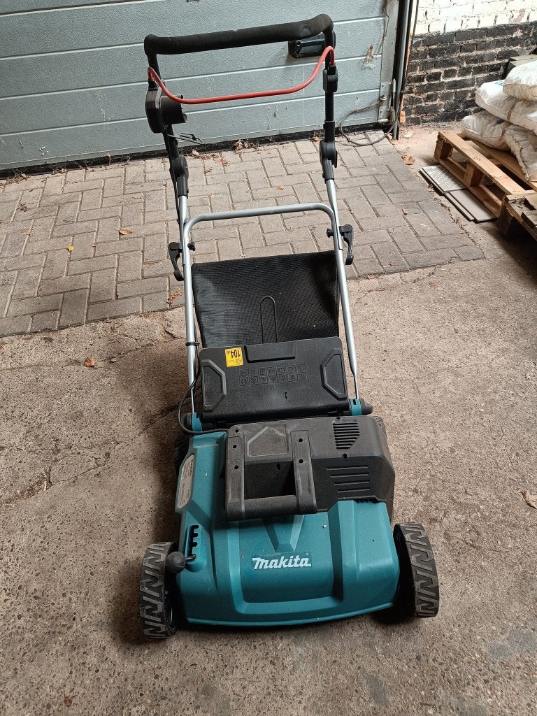 Verticuteerder (Nieuw) UV 3600 (wegens kanker), Tuin en Terras, Ophalen, Nieuw, Elektrisch, Makita