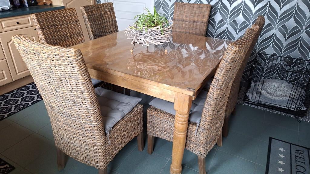 Houten tafel zonder stoelen, Huis en Inrichting, Tafels | Eettafels, Ophalen, Gebruikt, Vijf personen of meer, Vierkant