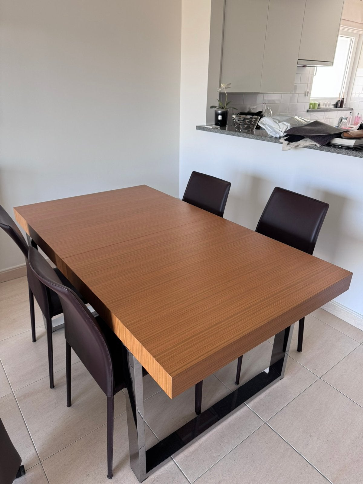 Essenhout-finere tafel, Huis en Inrichting, Ophalen, Zo goed als nieuw
